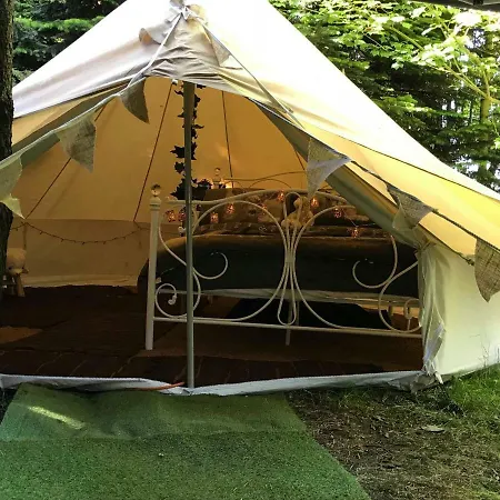 Hippy Hideaway * Ugthorpe