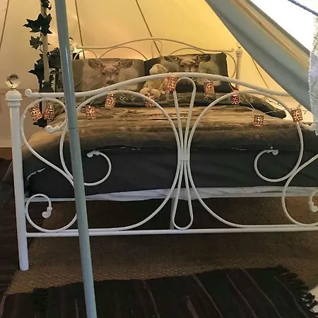 Hippy Hideaway * Ugthorpe